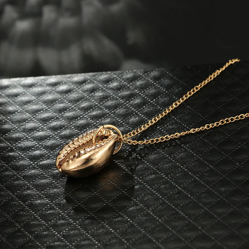 Women's Necklace Boho Beach Sea Shell Cowrie Pendant Gold/Silver Plated