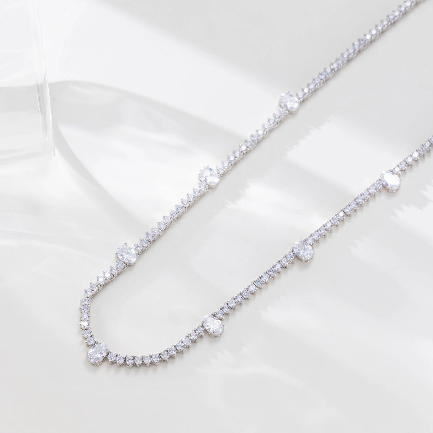 Fashionable Necklace for Woman 18k White Gold Necklace