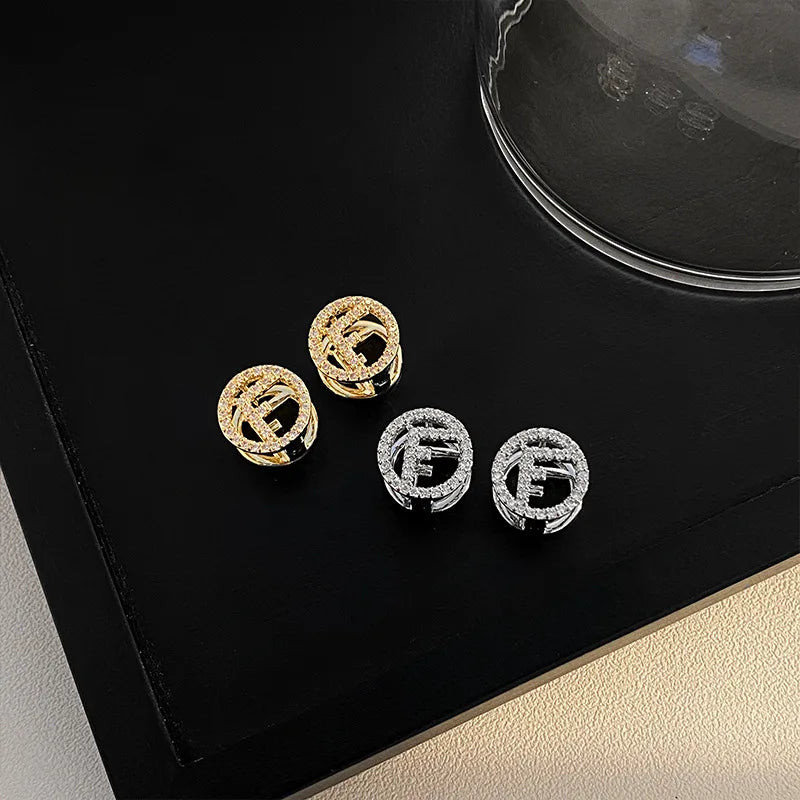 Fashionable Earrings Feature A Super-shiny Ear Clasp, Simple and Niche Design, Round Shape, and Compact Size