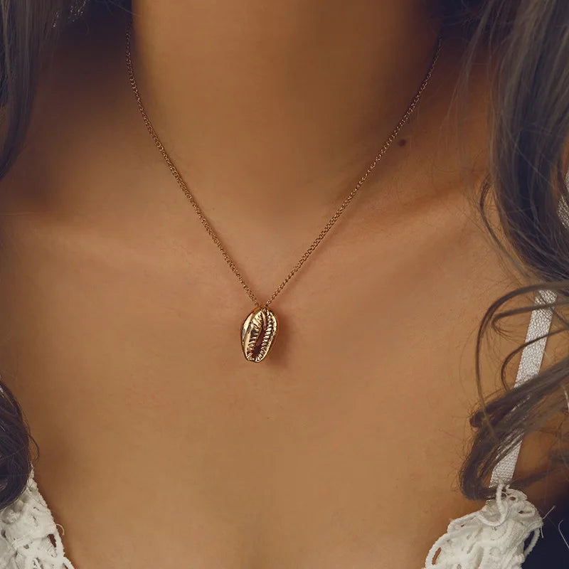Women's Necklace Boho Beach Sea Shell Cowrie Pendant Gold/Silver Plated