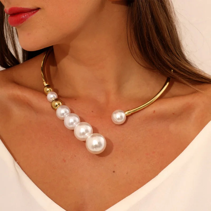 Exaggerated Pearl Necklace For Women Simple Versatile Golden Bead Opening Collar Exquisite Clavicle