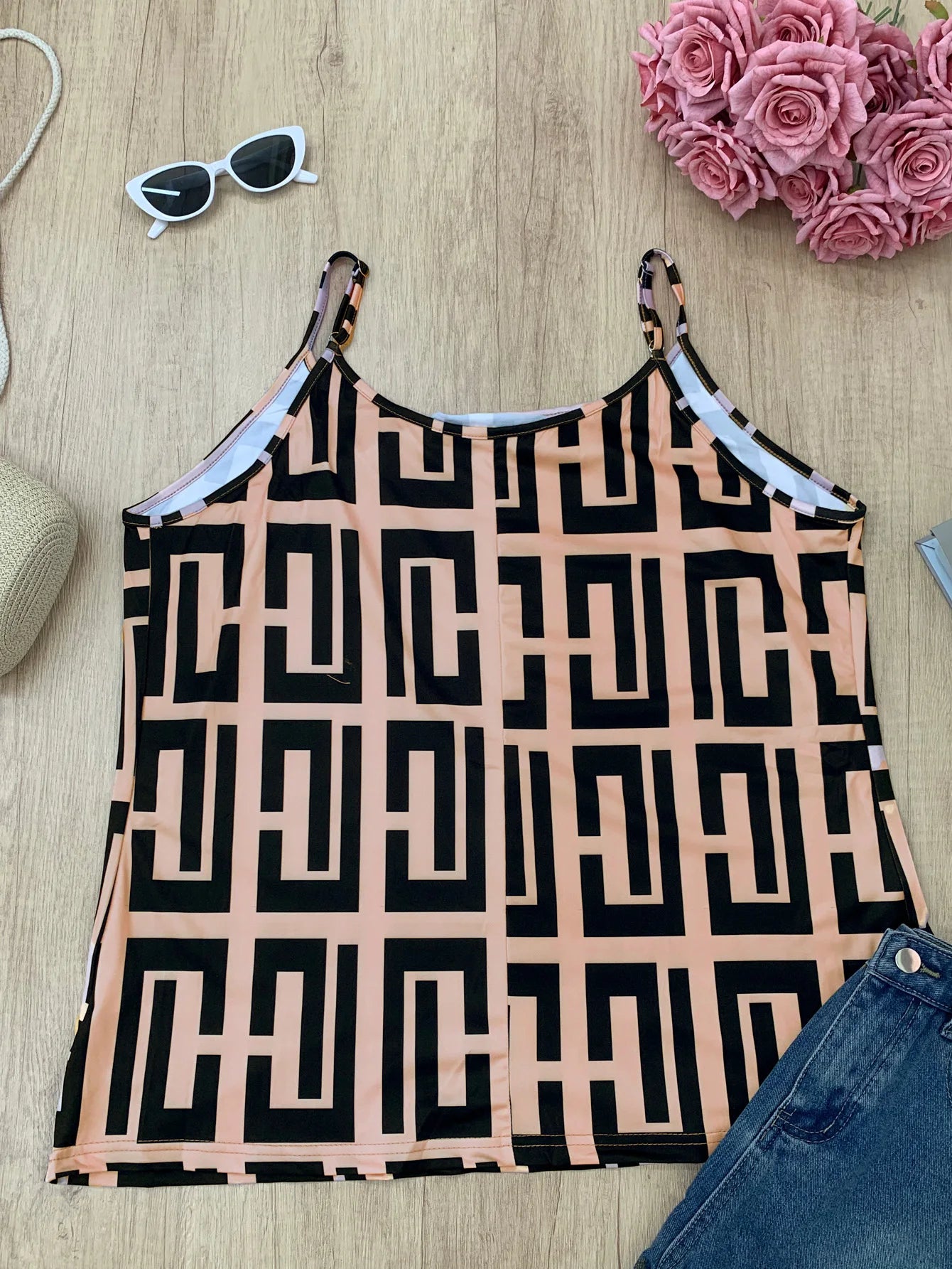 Plus size women's clothing elegant and fashionable contrast printed suspender tops spring, summer and autumn style