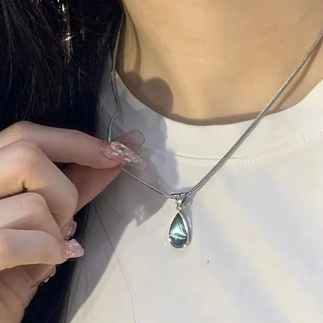 Blue Water Drop Pendant Necklace for Women Light Luxury Niche Design